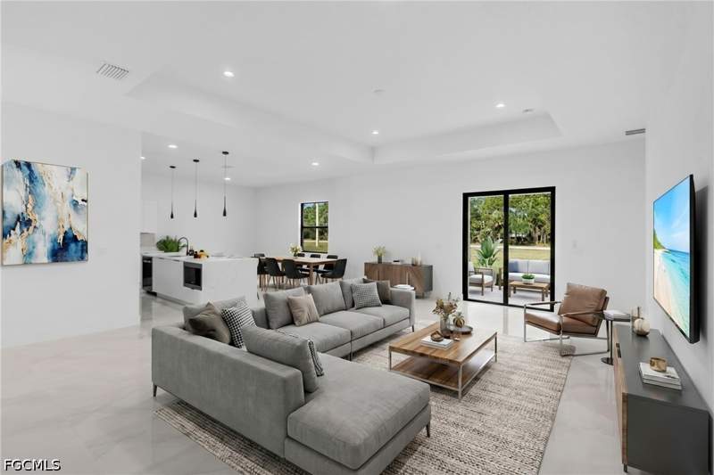 4 bedroom SingleFamilyResidence at 8005 Sunrise Cir, Port Labelle, Labelle — photo 2