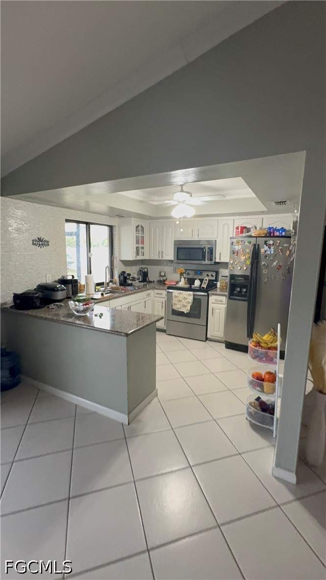 3 bedroom SingleFamilyResidence at 246 SE 7th St, Cape Coral, Cape Coral — photo 5