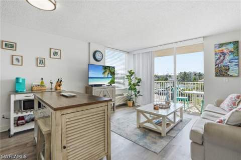 7300 Estero Blvd 102, Fort Myers Beach FL - photo 6 of 49