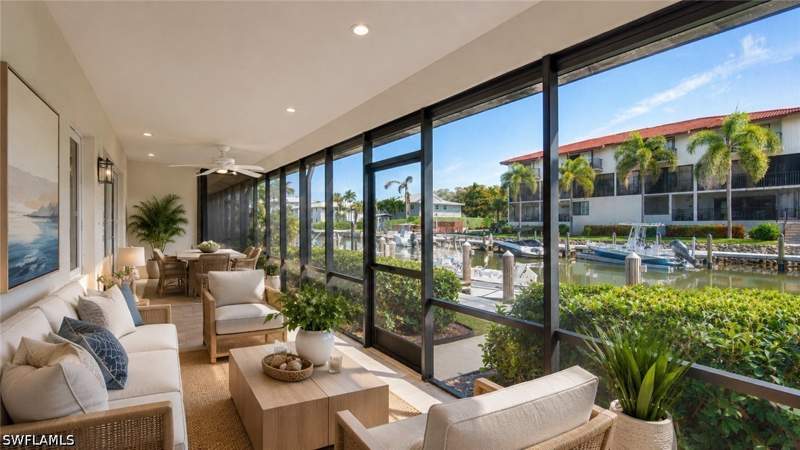 2 bedroom Condominium at 1379 Chesapeake Ave A4, Casa Granada, Naples — photo 2