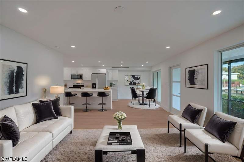 2 bedroom Condominium at 1379 Chesapeake Ave A4, Casa Granada, Naples — photo 5