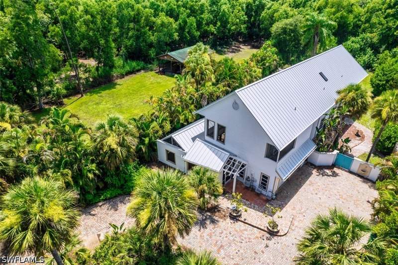 5 bedroom SingleFamilyResidence at 2727 66th St SW, Golden Gate Estates, Naples — photo 3