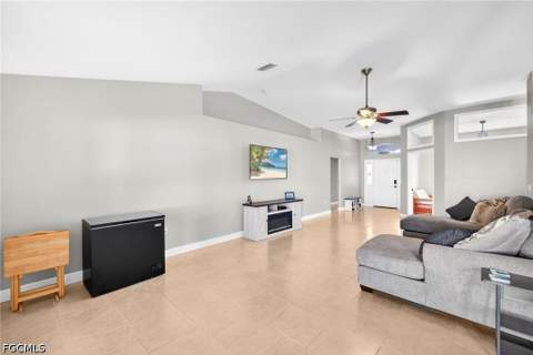 1417 NW 16th Pl, Cape Coral FL - photo 10 of 34