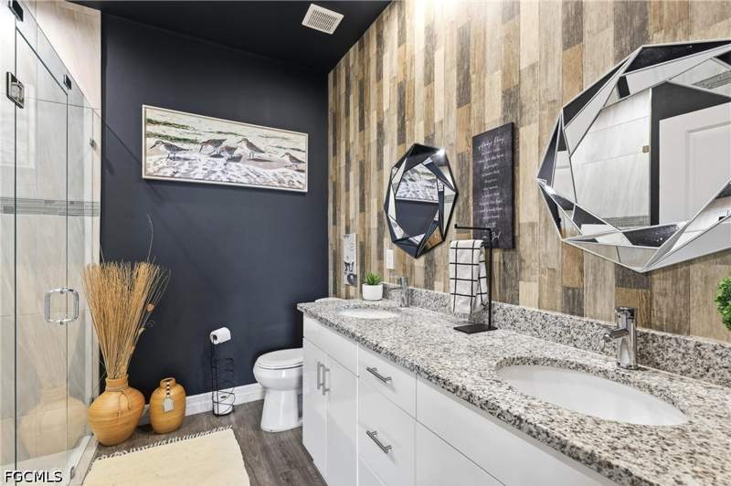 3 bedroom SingleFamilyResidence at 9049 Green Cir, Port Labelle, Labelle — photo 3
