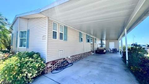 5548 Adam Dr, North Fort Myers FL - photo 6 of 50