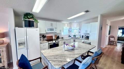 5548 Adam Dr, North Fort Myers FL - photo 9 of 50