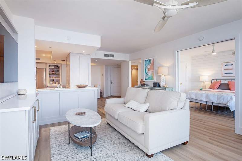 2 bedroom Condominium at 4751 Gulf Shore Blvd N 1204, Terraces At Park Shore, Naples — photo 5