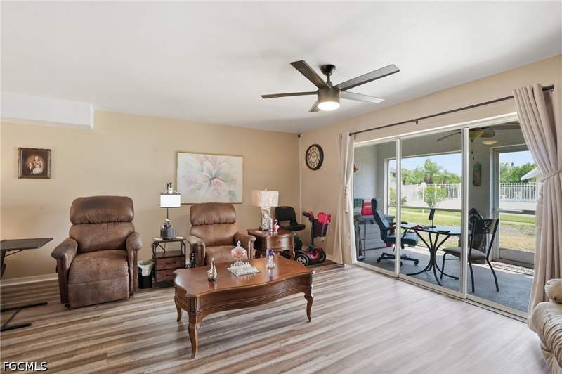 2 bedroom Condominium at 20 Cosmopolitan DR 4, SUNSET LAKE CONDO, Lehigh Acres — photo 4