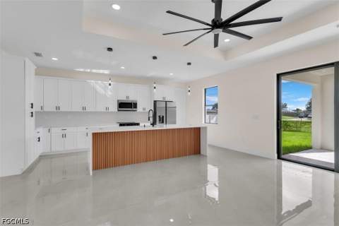 474 NE 2nd Pl, Cape Coral FL - photo 12 of 26