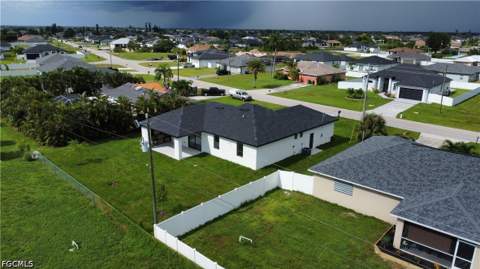 474 NE 2nd Pl, Cape Coral FL - photo 23 of 26