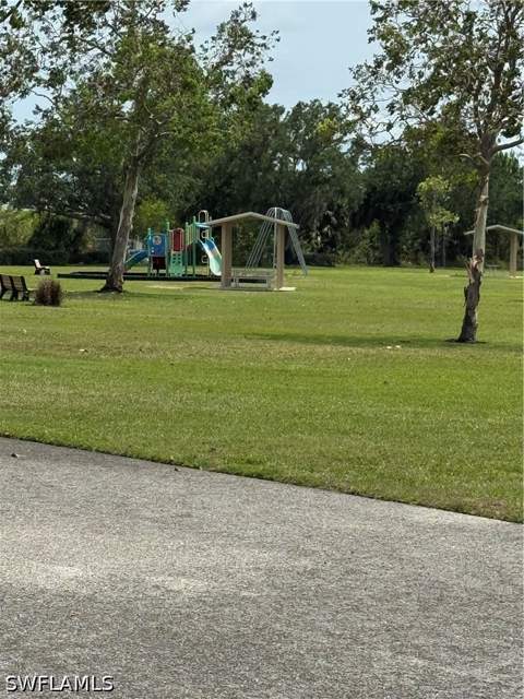 720 Meyer Dr, Naples FL - photo 23 of 26