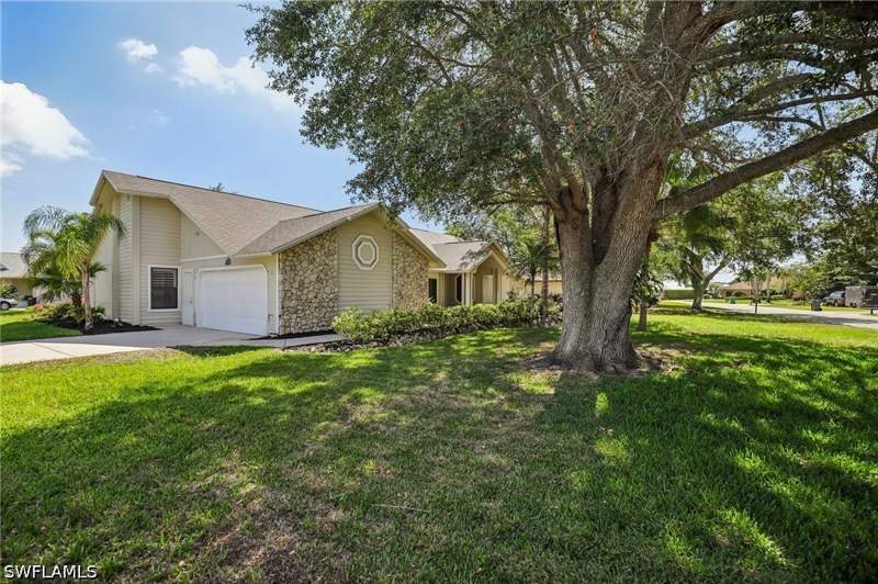 3 bedroom SingleFamilyResidence at 1937 Princess Ct, Imperial Golf Estates, Naples — photo 3