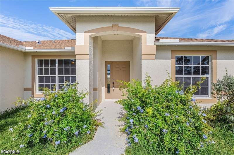 3 bedroom SingleFamilyResidence at 3012 NW 20th Pl, Cape Coral, Cape Coral — photo 4