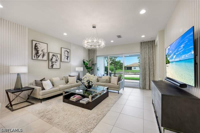 2 bedroom Attached at 28393 Turin Ct, Valencia Bonita, Bonita Springs — photo 4