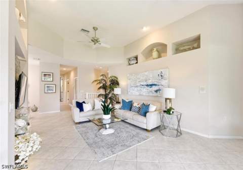 6822 Ascot Dr 202, Naples FL - photo 7 of 46
