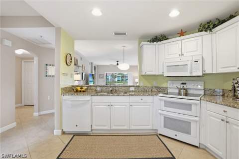 3039 Horizon Ln 2105, Naples FL - photo 13 of 31