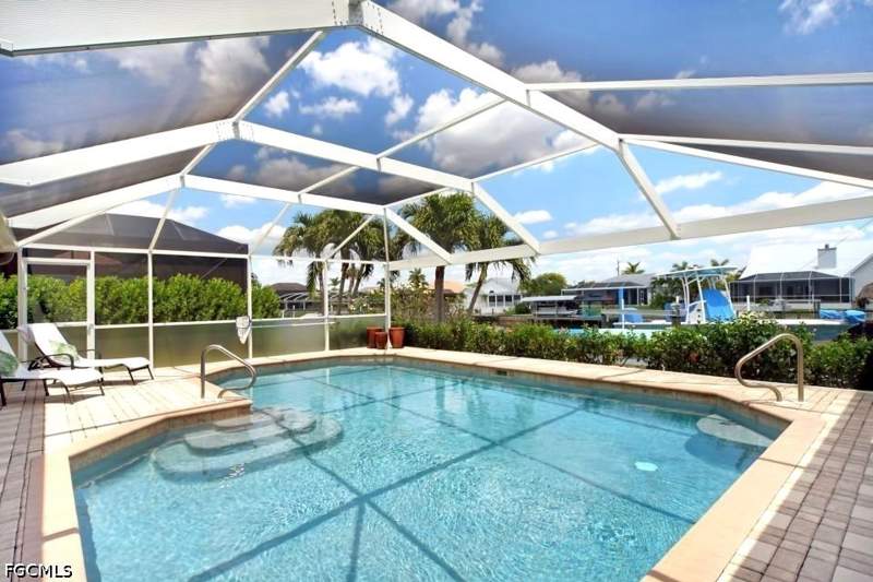 3 bedroom SingleFamilyResidence at 4009 SW 25th Ct, Cape Coral, Cape Coral — photo 3