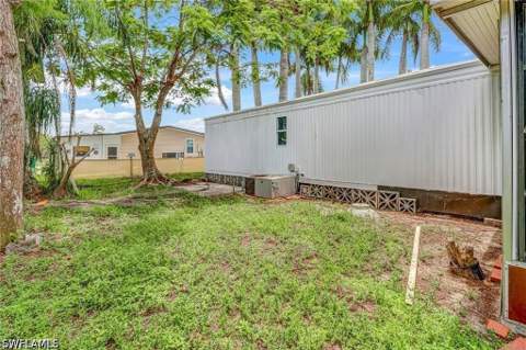 120 Grassy Key Ln 38, Naples FL - photo 19 of 29