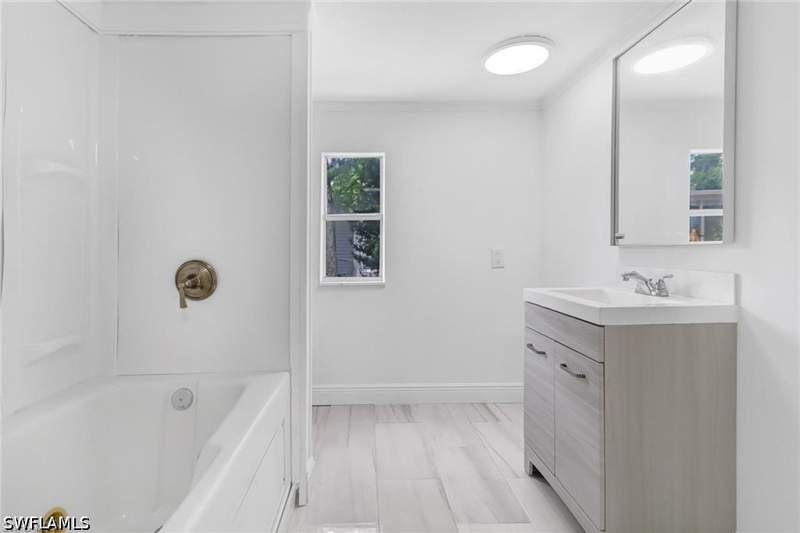 2 bedroom ManufacturedHome at 120 Grassy Key Ln 38, West Wind Estates, Naples — photo 5