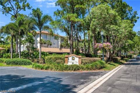 200 Wyndemere Way B402, Naples FL - photo 16 of 38