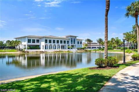 200 Wyndemere Way B402, Naples FL - photo 18 of 38