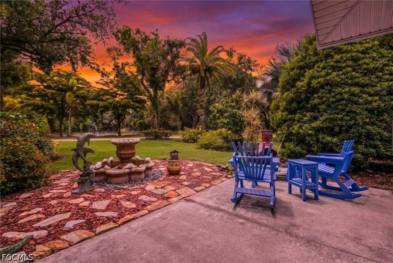 2 bedroom SingleFamilyResidence at 17611 Old Bayshore Rd, Bayshore Estates Subdivision, North Fort Myers — photo 5