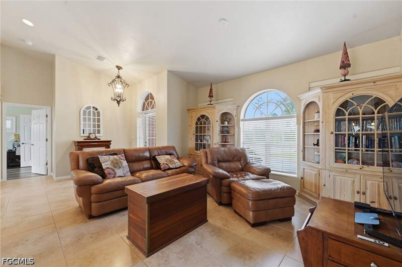 4 bedroom SingleFamilyResidence at 640 Clancy St E, Lehigh Acres, Lehigh Acres — photo 4