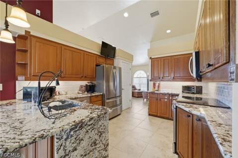 640 Clancy St E, Lehigh Acres FL - photo 9 of 25
