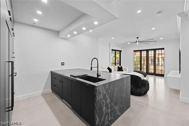 2 bedroom Condominium at 23191 Fashion Dr 8106, The Residences At Coconut Point, Estero — photo 4