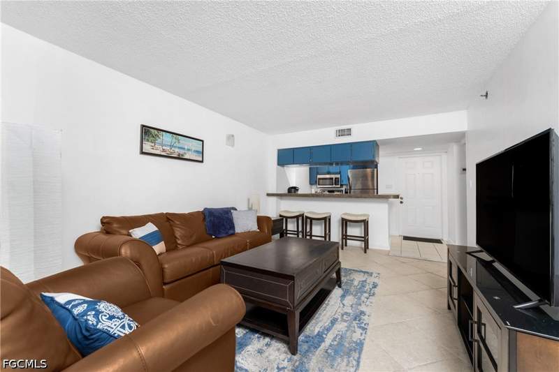 1 bedroom Condominium at 3170 Matecumbe Key Rd 115, Keel Club Condo, Punta Gorda — photo 5