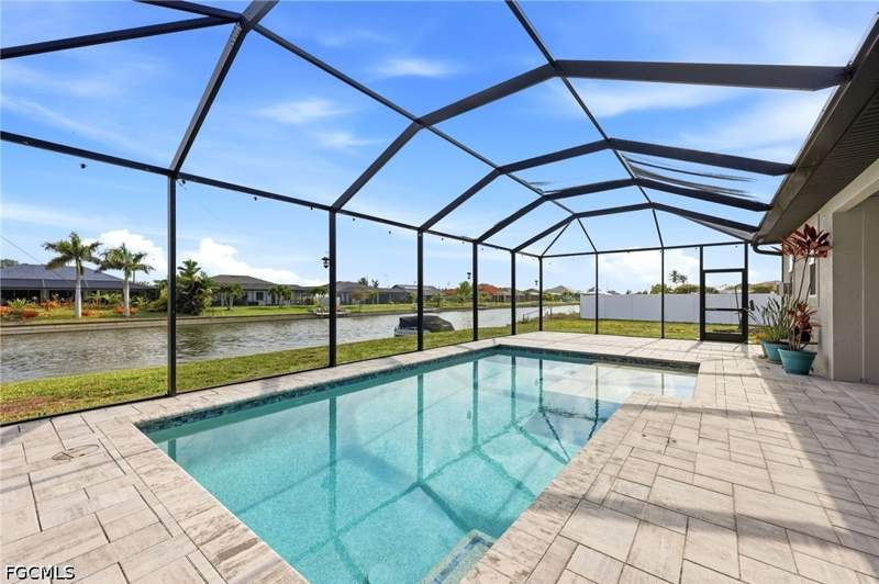 5 bedroom SingleFamilyResidence at 212 SW 20th St, Cape Coral, Cape Coral — photo 3