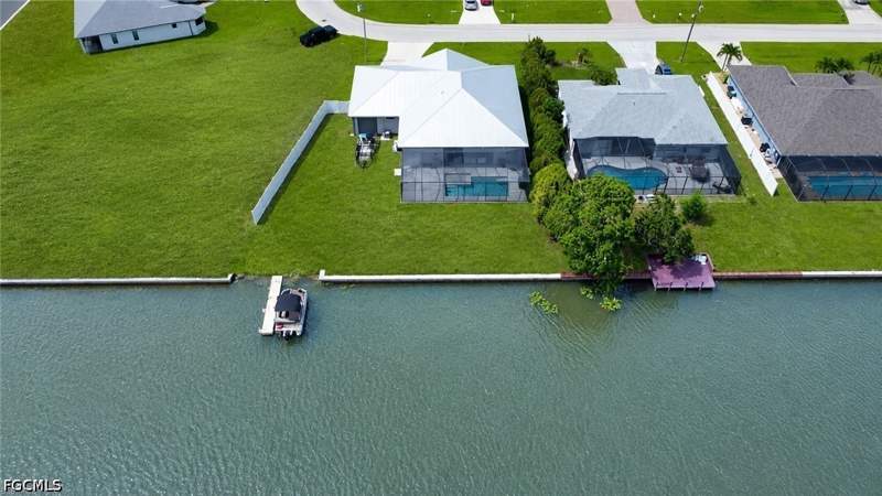 5 bedroom SingleFamilyResidence at 212 SW 20th St, Cape Coral, Cape Coral — photo 4