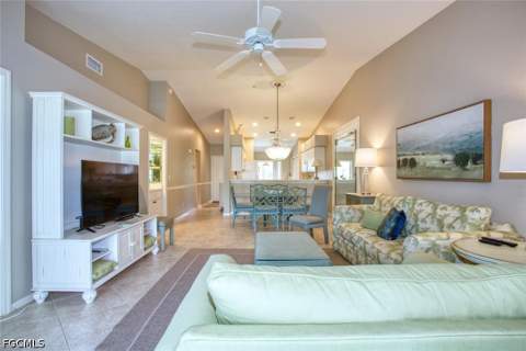 8083 Queen Palm Ln 425, Fort Myers FL - photo 11 of 50