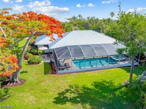 283 Palm Lake Dr, Sanibel FL - photo 6 of 43