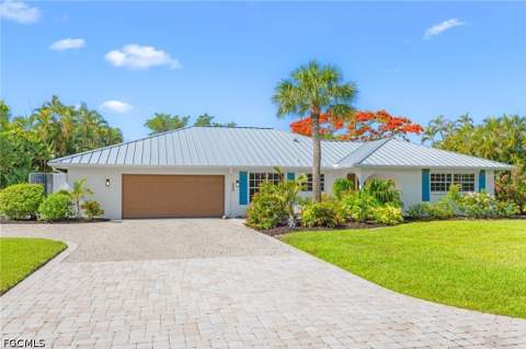 283 Palm Lake Dr, Sanibel FL - photo 9 of 43