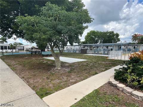 75 Hacienda Blvd, Fort Myers FL - photo 22 of 27