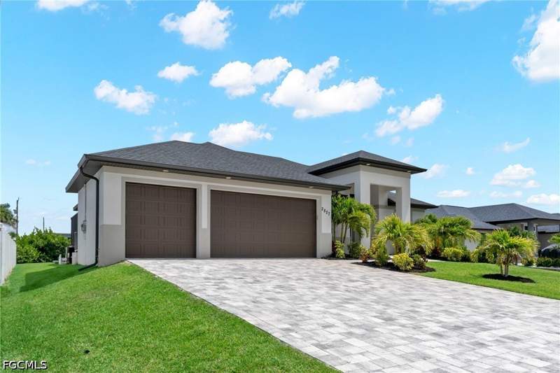 4 bedroom SingleFamilyResidence at 2827 SW 32nd St, Cape Coral, Cape Coral — photo 4