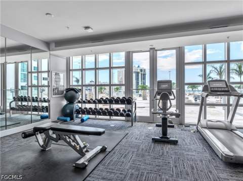 3000 Oasis Grand Blvd 2905, Fort Myers FL - photo 22 of 40