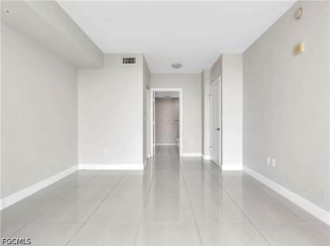 3000 Oasis Grand Blvd 2905, Fort Myers FL - photo 9 of 40