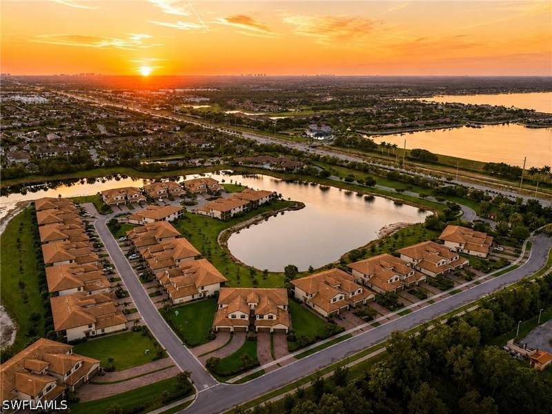3 bedroom Condominium at 2359 Montserrat Ln 202, Lamorada, Naples — photo 4