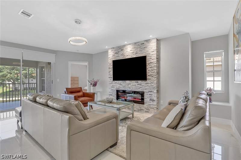 3 bedroom Condominium at 7648 Oleander Gate DR H202, PIPERS GROVE, Naples — photo 3