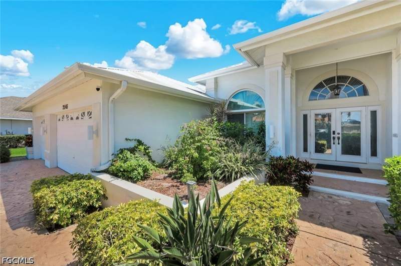3 bedroom SingleFamilyResidence at 2546 SW 45th St, Cape Coral, Cape Coral — photo 3
