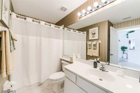 1940 Willow Bend Cir 202, Naples FL - photo 8 of 30