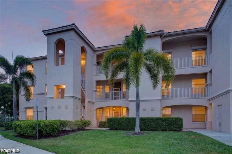 2 bedroom Condominium at 9190 Southmont Cv 202, Southmont Cove, Fort Myers — photo 2