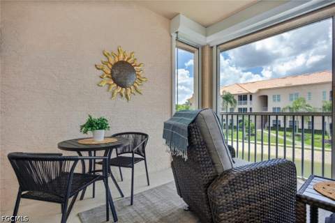 9190 Southmont Cv 202, Fort Myers FL - photo 9 of 48