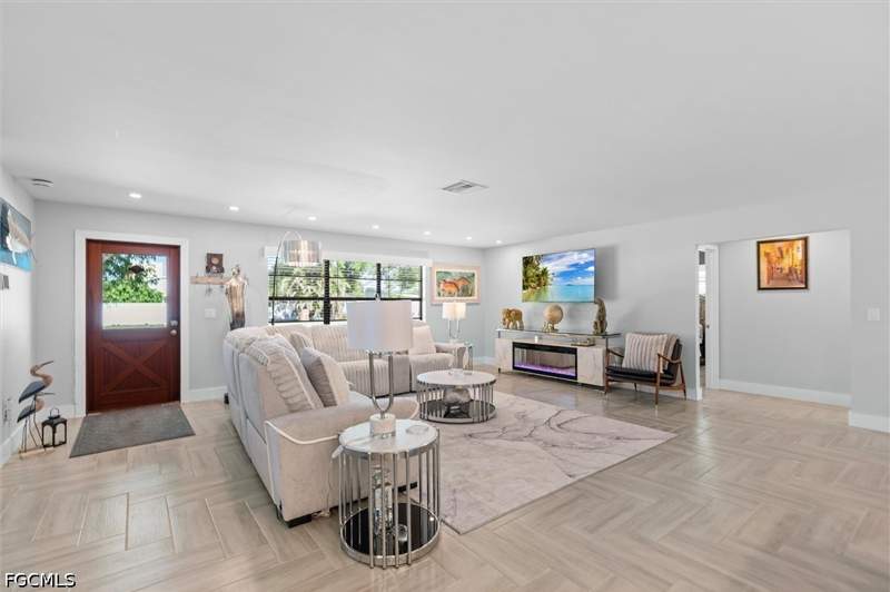4 bedroom SingleFamilyResidence at 1200 Patterson Rd, Cape Coral, Cape Coral — photo 5