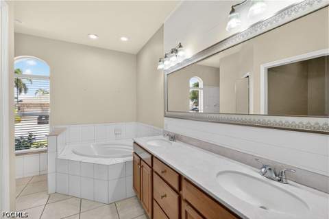 7930 Sandel Wood Cir W, Fort Myers FL - photo 20 of 37