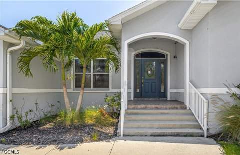 7930 Sandel Wood Cir W, Fort Myers FL - photo 9 of 37