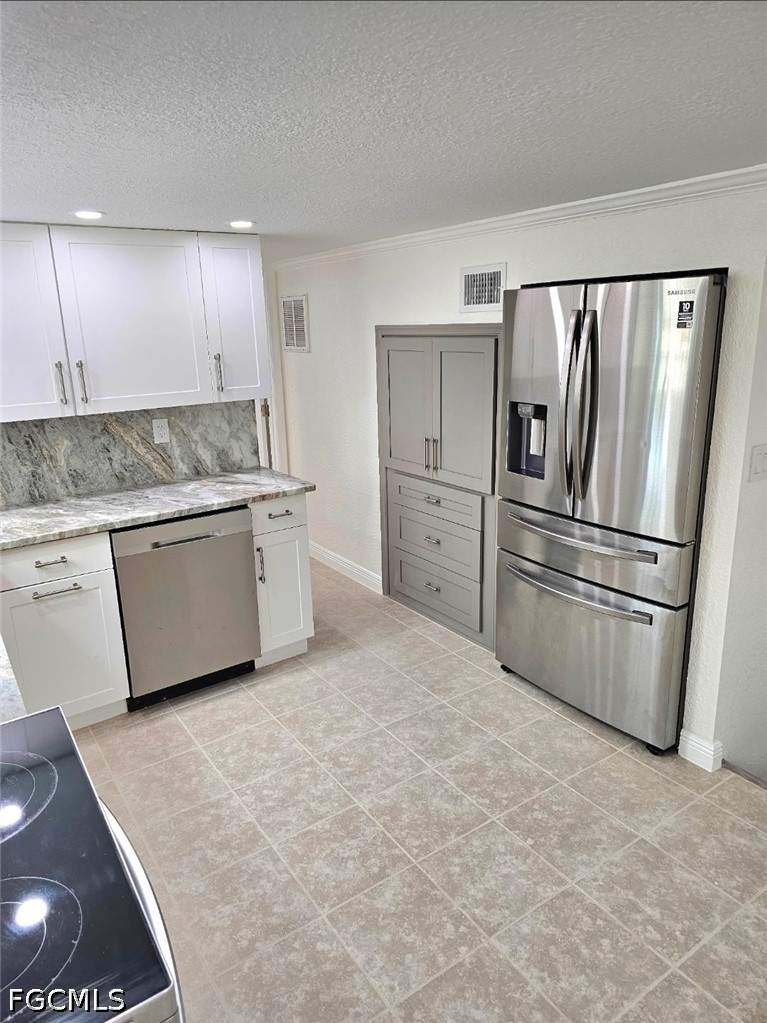 3 bedroom ManufacturedHome at 1130 Patterson Rd, Cape Coral, Cape Coral — photo 4