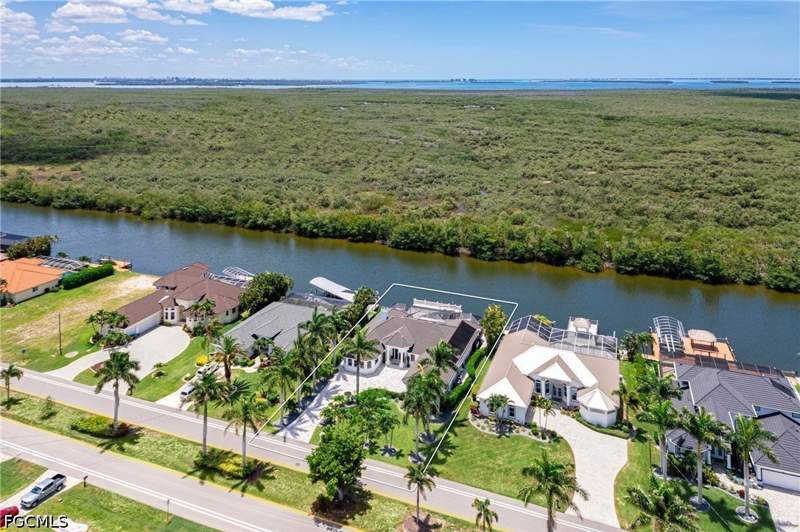 4 bedroom SingleFamilyResidence at 2706 El Dorado PKWY W, CAPE CORAL, Cape Coral — photo 4